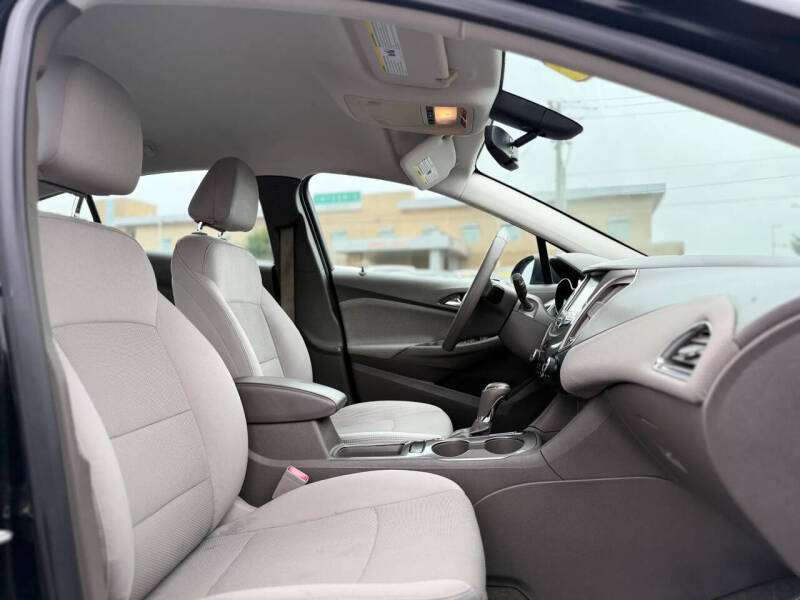 2018 Chevrolet Cruze LT Auto