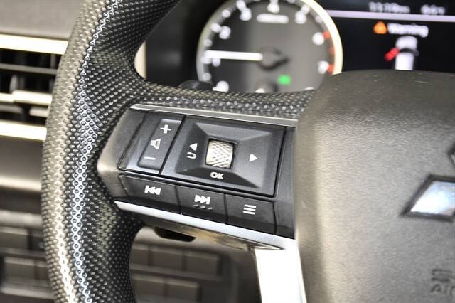 2024 Mitsubishi Outlander ES