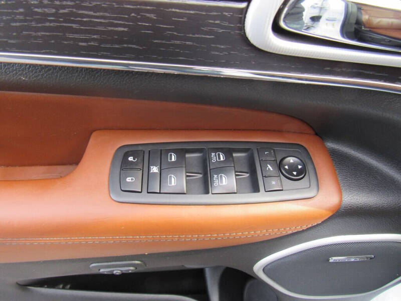 2020 Jeep Grand Cherokee Summit