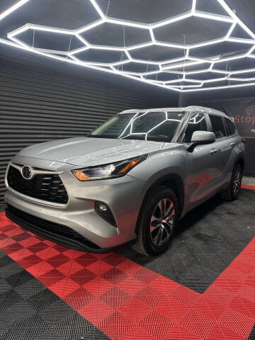 2023 Toyota Highlander XSE