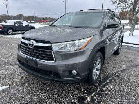 2016 Toyota Highlander LE