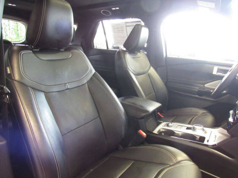 2022 Ford Explorer ST