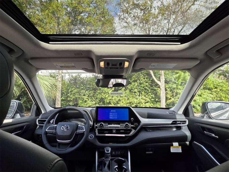 2026 Toyota Highlander XLE