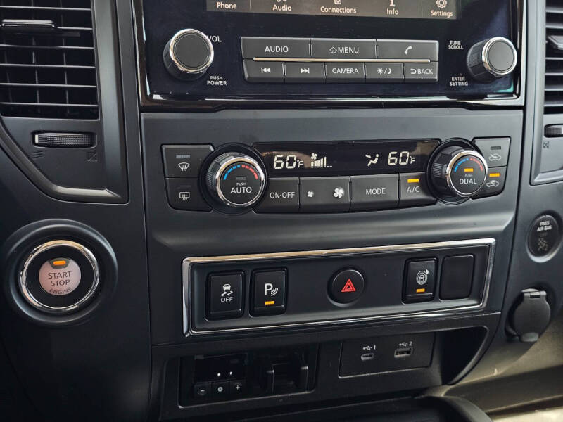 2024 Nissan Titan SV