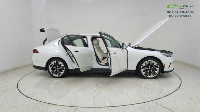 2025 BMW 5 Series 540i xDrive