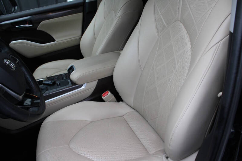 2021 Toyota Highlander Platinum