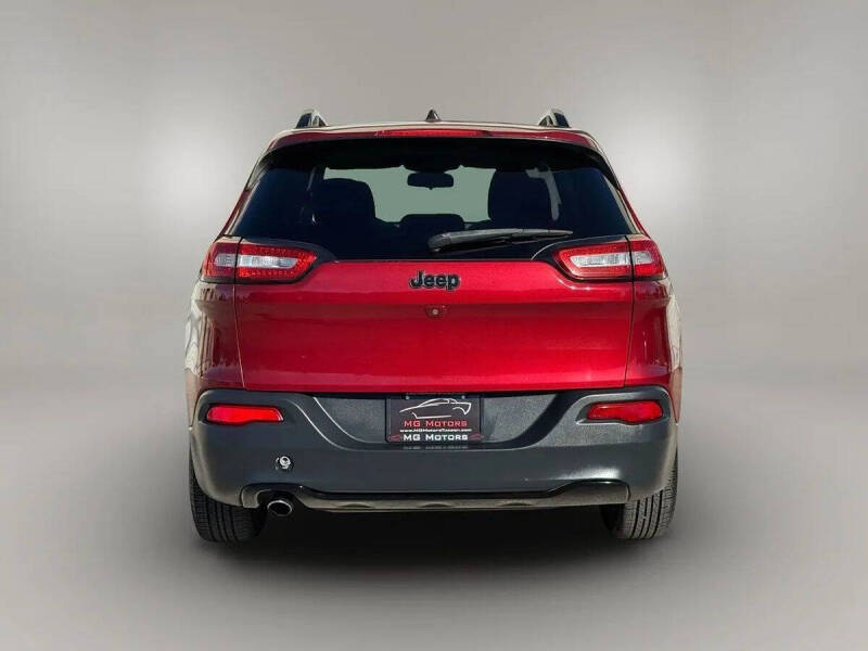 2016 Jeep Cherokee Sport Altitude