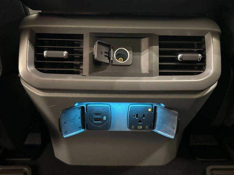 2023 Ford F-150 Lightning XLT