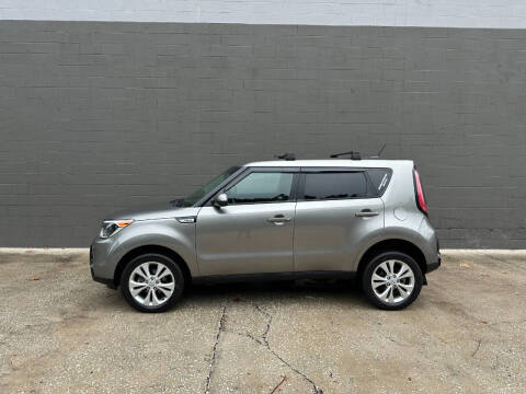 2016 Kia Soul +