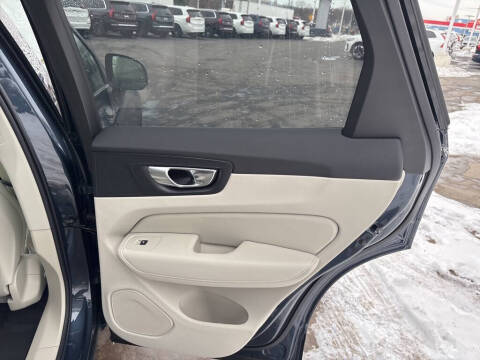 2026 Volvo XC60 B5 Ultra