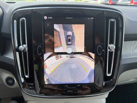 2026 Volvo XC40 B5 Plus