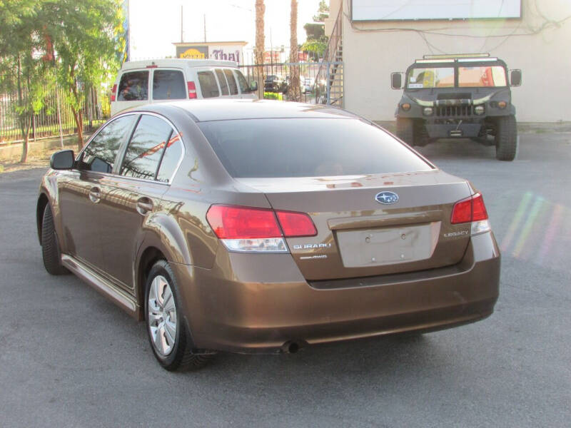 2011 Subaru Legacy 2.5i