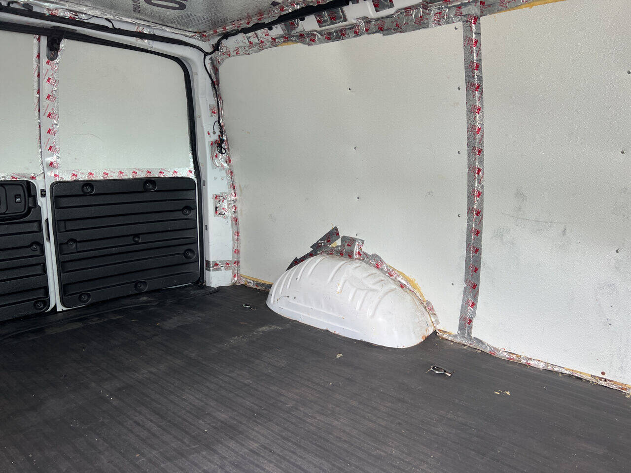 2020 Chevrolet Express Van - $28,900