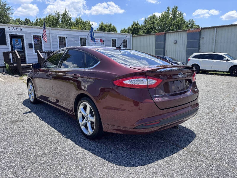 2016 Ford Fusion SE