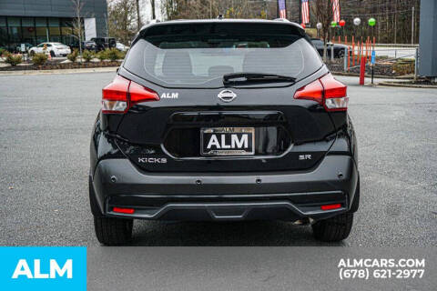 2020 Nissan Kicks SR