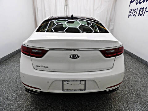 2017 Kia Cadenza Premium