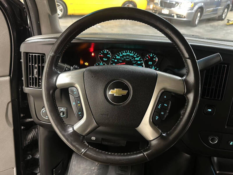 2017 Chevrolet Express LT 3500