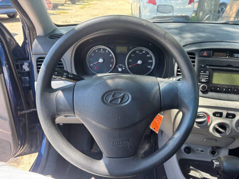 2010 Hyundai Accent GLS