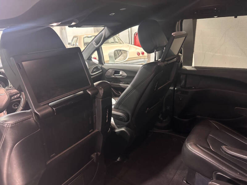 2018 Chrysler Pacifica Touring L Plus