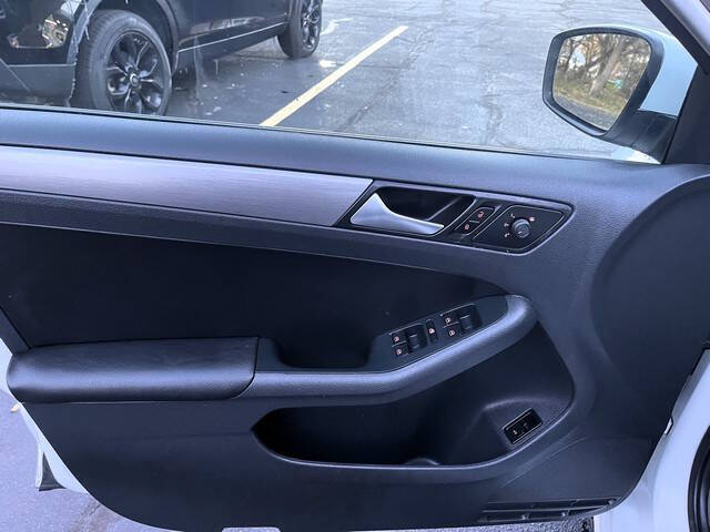 2016 Volkswagen Jetta 1.8T Sport