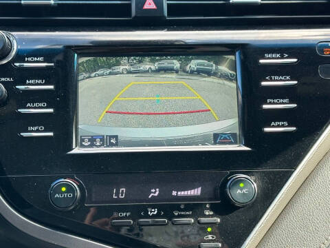 2018 Toyota Camry SE