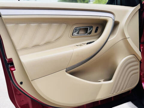 2015 Ford Taurus SEL