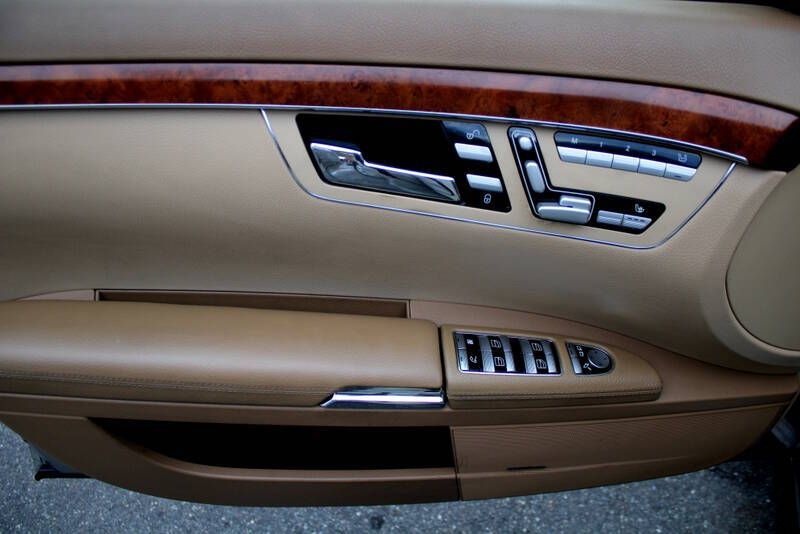 2007 Mercedes-Benz S-Class S 550