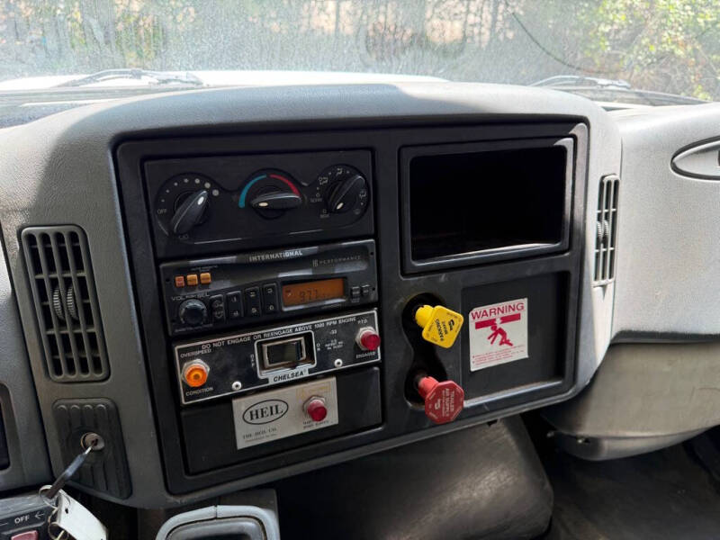 2003 International DuraStar 4200