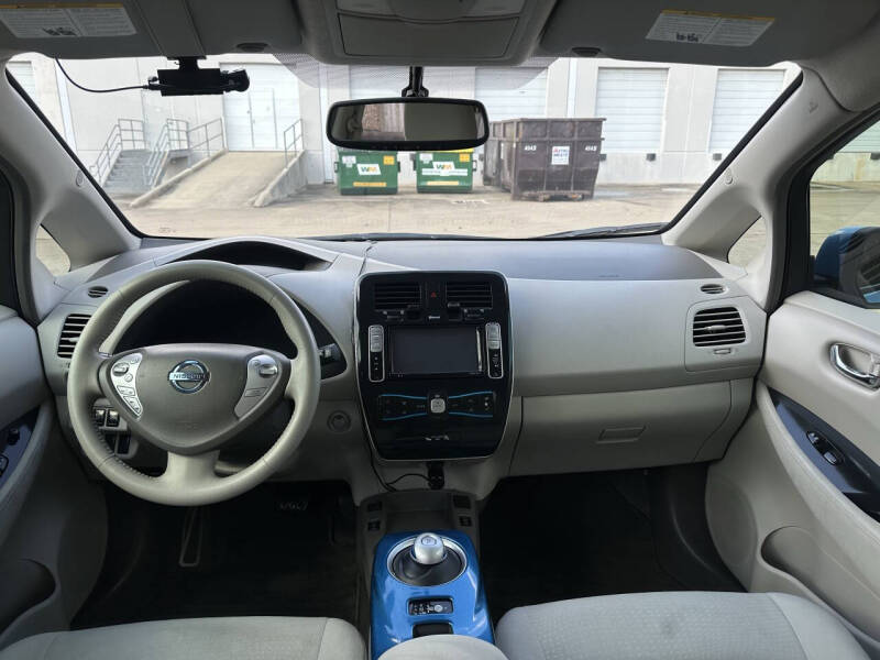2012 Nissan LEAF SL