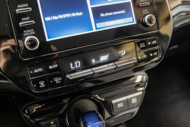 2020 Toyota Prius LE