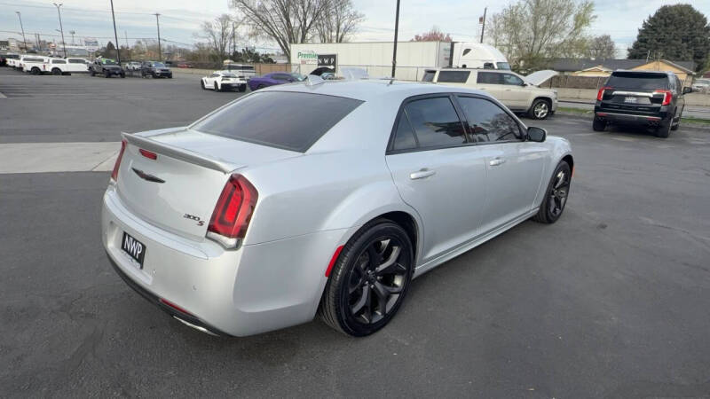 2022 Chrysler 300 S V6