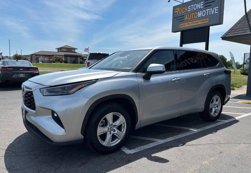 2022 Toyota Highlander LE