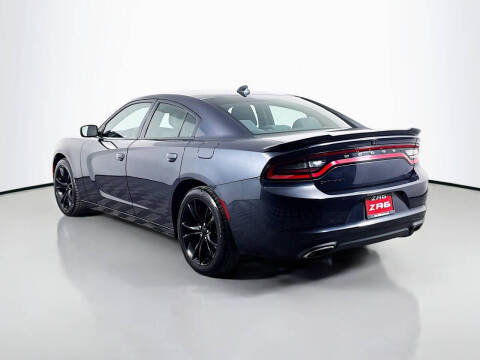 2016 Dodge Charger SXT