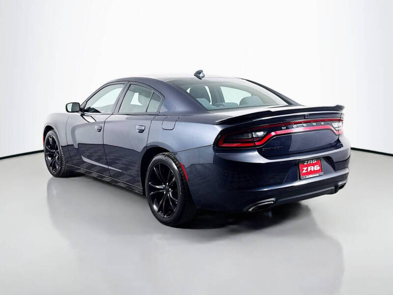2016 Dodge Charger SXT