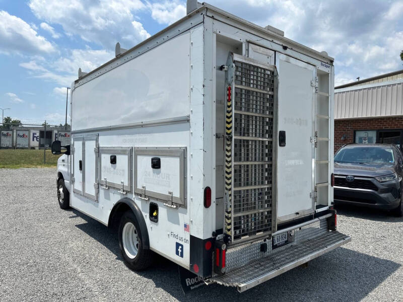 2019 Ford E-Series