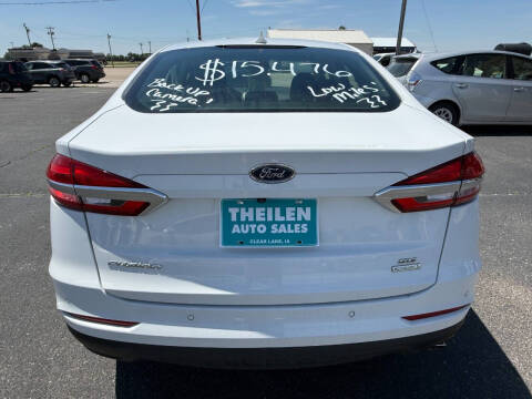 2020 Ford Fusion SE