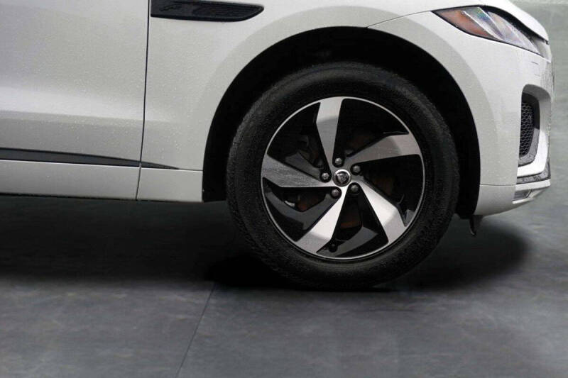 2025 Jaguar F-PACE P250 R-Dynamic S