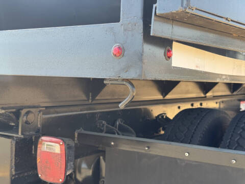 2015 Freightliner M2 106