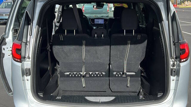 2023 Chrysler Pacifica Touring