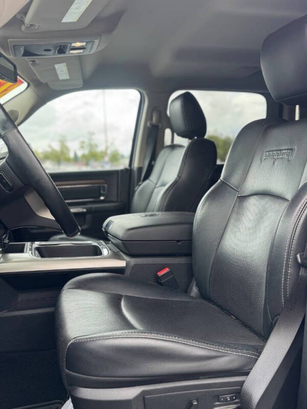 2016 RAM 1500 Laramie
