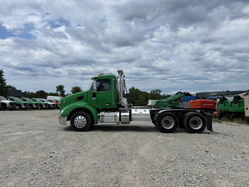 2020 Peterbilt 579 Road Tractor