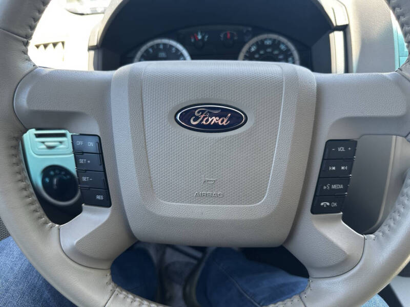 2011 Ford Escape XLT