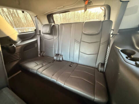 2016 Cadillac Escalade Luxury Collection