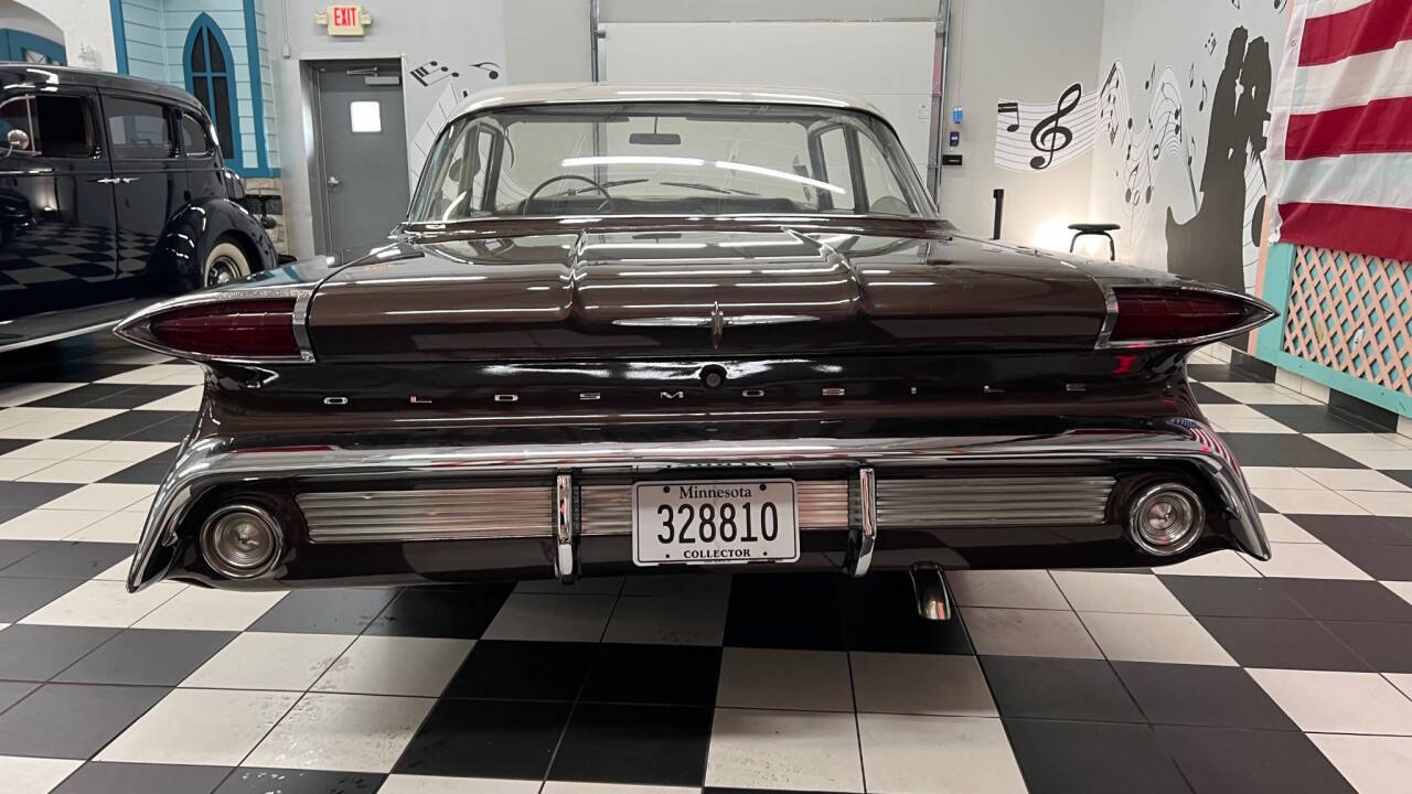 1960 Oldsmobile Eighty-Eight 26