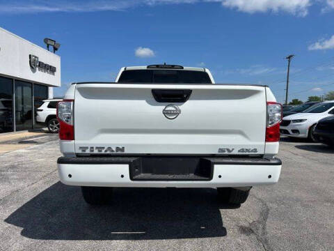 2024 Nissan Titan SV