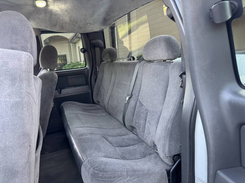 2004 Chevrolet Silverado 1500 LT