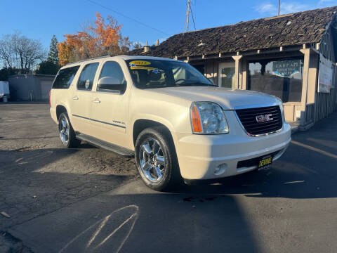 2012 GMC Yukon XL for sale at Devine Auto Sales in Modesto CA