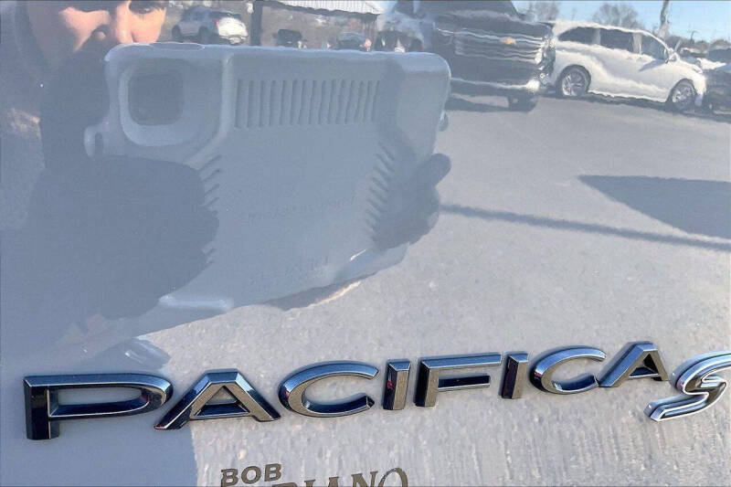 2020 Chrysler Pacifica Hybrid Limited