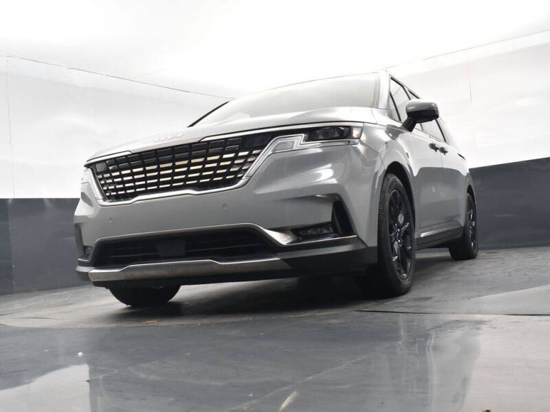 2023 Kia Carnival SX