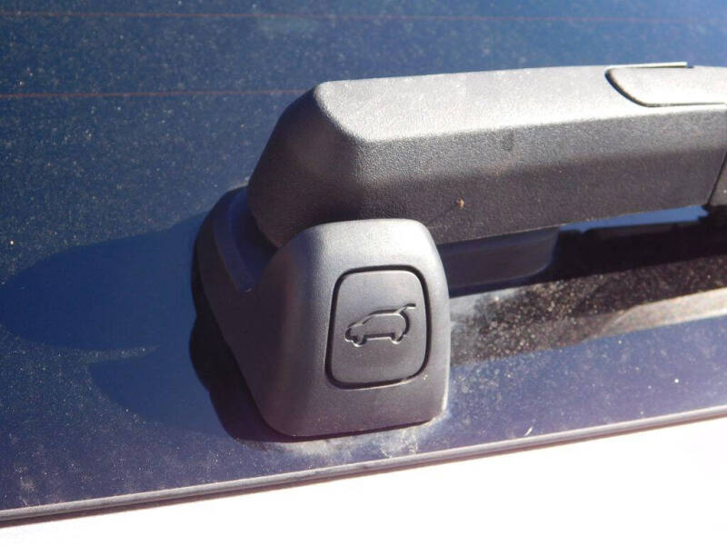 2023 Genesis GV70 2.5T Standard